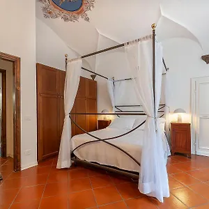 http://apt-la-loggia-di-portica-residenza-storica-in-centro-citta.hotels-perugia.com